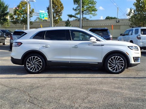 Used 2019 Lincoln Nautilus Reserve image 22