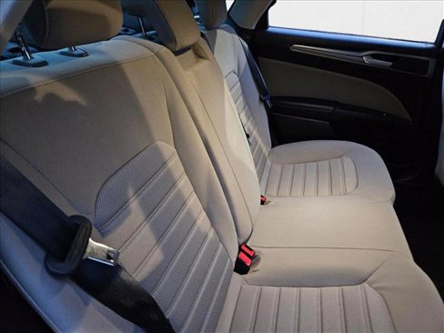 Used 2020 Ford Fusion S image 18