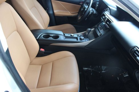 Used 2020 Lexus IS 300 image 32
