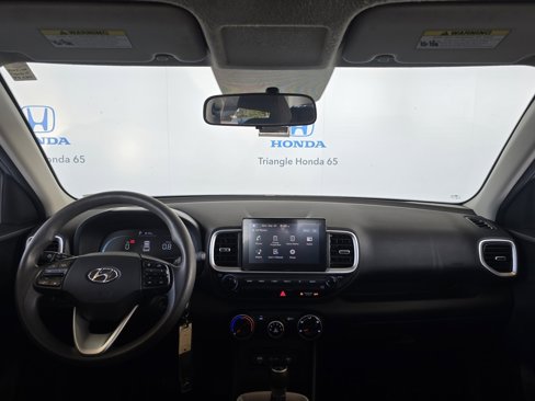 Used 2024 Hyundai Venue SE image 6