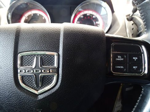Used 2017 Dodge Grand Caravan SE image 17
