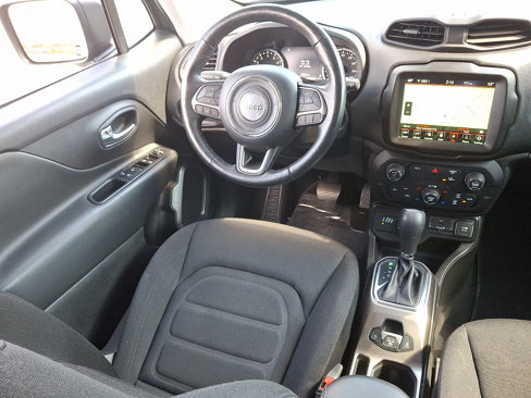Used 2022 Jeep Renegade Latitude w/ Convenience Group image 14