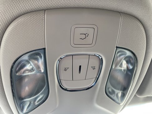 Used 2019 Jeep Compass Altitude image 17
