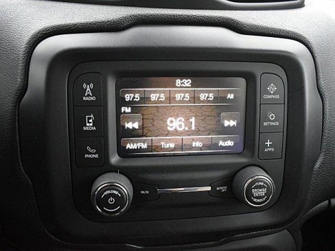 Used 2018 Jeep Renegade Sport w/ Power & Air Group image 4