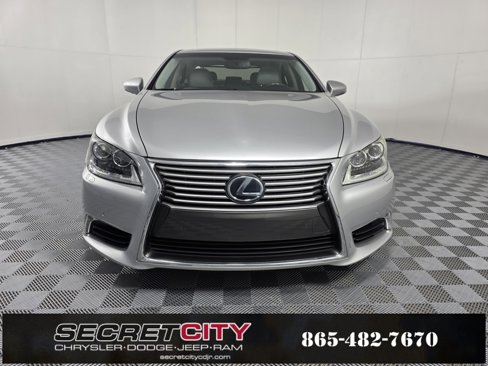 Used 2015 Lexus LS 460 AWD image 2