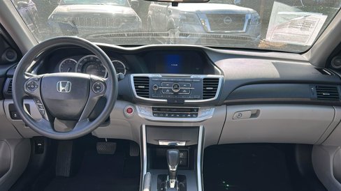 Used 2015 Honda Accord EX image 7