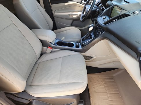 Used 2017 Ford C-MAX SE w/ Equipment Group 201A image 18