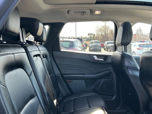 Certified 2022 Ford Escape SEL image 9