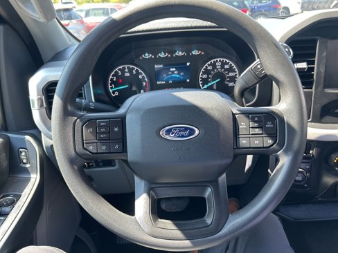 Used 2021 Ford F150 XLT image 12