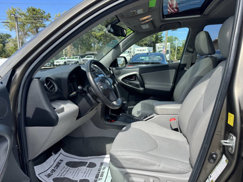 Used 2011 Toyota RAV4 Limited image 15
