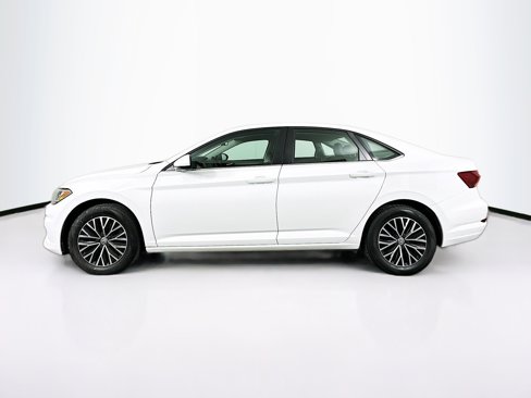 Used 2019 Volkswagen Jetta SE image 4