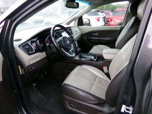 Used 2016 Kia Sedona SX Limited image 11