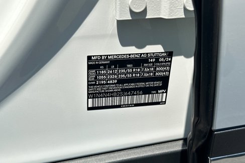 Used 2025 Mercedes-Benz GLA 250 4MATIC image 30