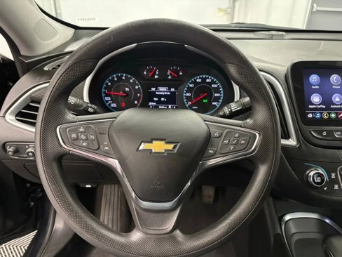 Used 2023 Chevrolet Malibu LT image 18