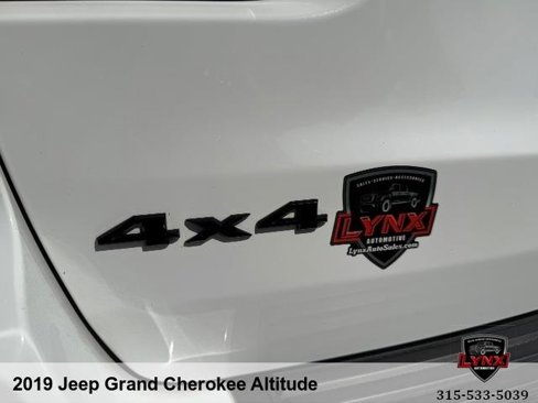 Used 2019 Jeep Grand Cherokee Altitude image 48