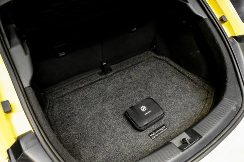 Used 2014 Volkswagen Beetle TDI image 44