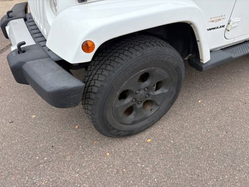 Used 2014 Jeep Wrangler Sahara image 9