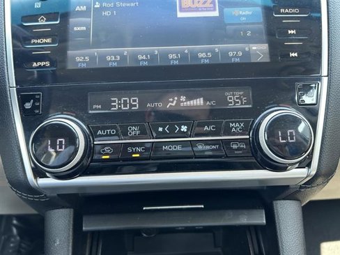 Used 2018 Subaru Outback 2.5i Premium image 19