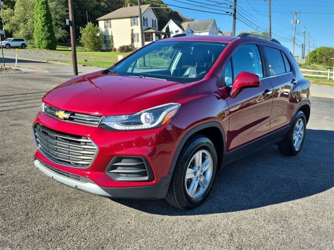 Used 2018 Chevrolet Trax LT w/ LT Convenience Package image 11