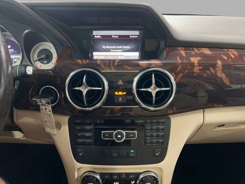 Used 2013 Mercedes-Benz GLK 350 2WD image 34