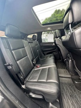 Used 2012 Jeep Grand Cherokee Laredo image 8
