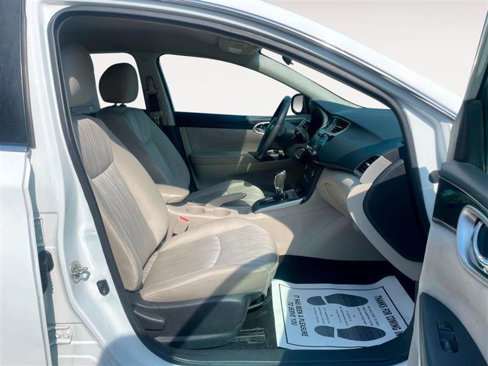 Used 2017 Nissan Sentra SV image 11