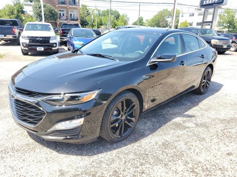 Used 2020 Chevrolet Malibu LT w/ Midnight Edition image 3