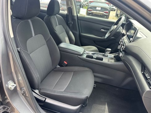 Used 2024 Nissan Sentra SV image 34
