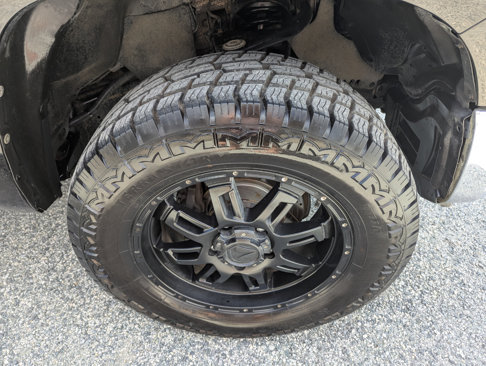 Used 2014 Toyota Tundra SR5 w/ SR5 Upgrade Package image 4