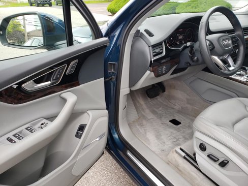 Used 2018 Audi Q7 3.0T Premium Plus w/ Premium Plus Package image 8