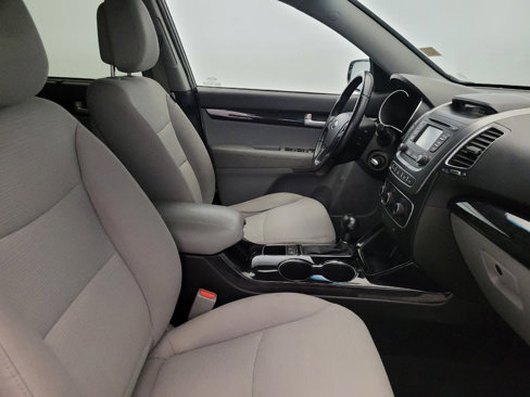 Used 2015 Kia Sorento LX image 21