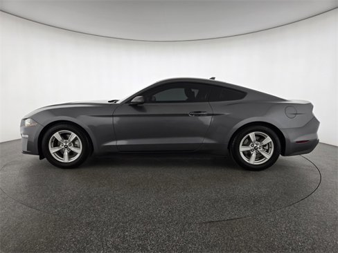 Used 2022 Ford Mustang Coupe image 6