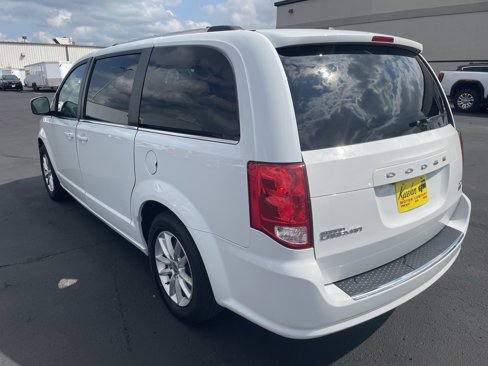 Used 2019 Dodge Grand Caravan SXT image 6