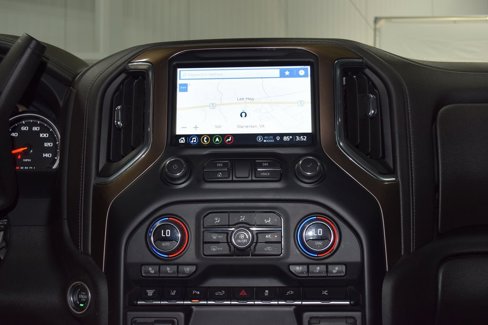 Used 2022 Chevrolet Silverado 2500 High Country w/ Technology Package image 32