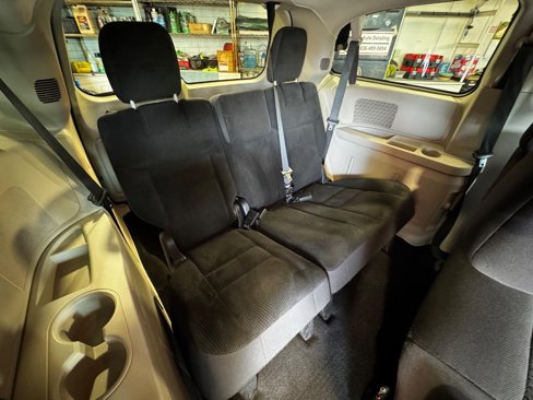 Used 2019 Dodge Grand Caravan SE image 11