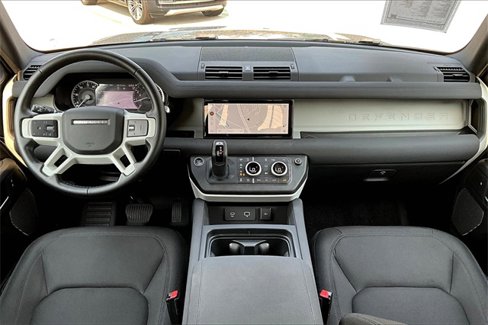 Used 2023 Land Rover Defender 110 image 16