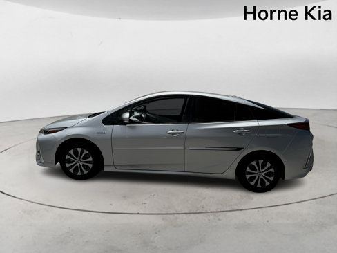 Used 2020 Toyota Prius Prime Limited image 6
