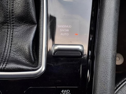 Used 2022 Jeep Compass Limited image 11