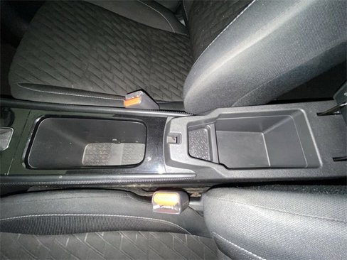 Used 2021 Nissan Kicks SV image 20