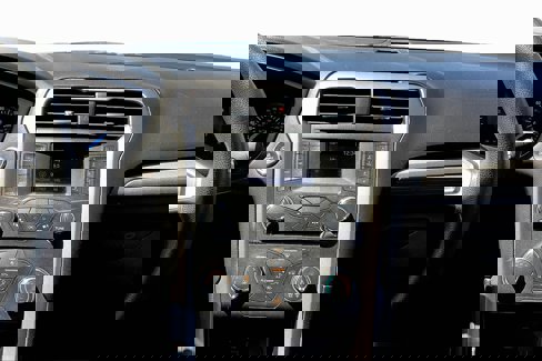 Used 2017 Ford Fusion SE image 6