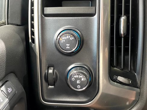 Used 2018 Chevrolet Silverado 1500 LTZ Z71 w/ Redline Edition image 14
