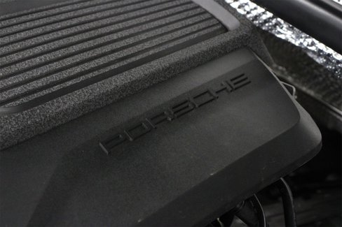 Certified 2025 Porsche Macan image 27