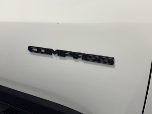 Used 2019 Jeep Compass Altitude image 37
