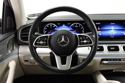 Used 2021 Mercedes-Benz GLE 350 4MATIC image 4