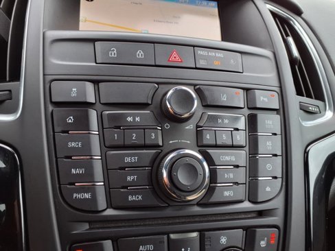 Used 2018 Buick Cascada Premium image 28