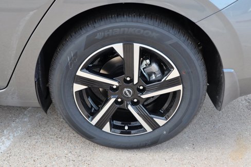 New 2025 Nissan Sentra SV w/ All-Weather Package image 9