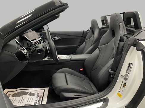 Certified 2022 BMW Z4 sDrive30i w/ Convenience Package image 27
