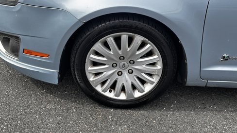 Used 2010 Ford Fusion Hybrid image 9