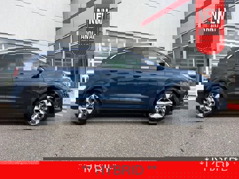 Used 2020 Kia Niro LX image 1