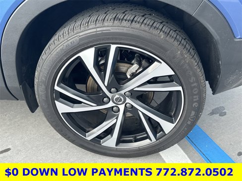 Used 2021 Volvo XC40 T5 R-Design image 10